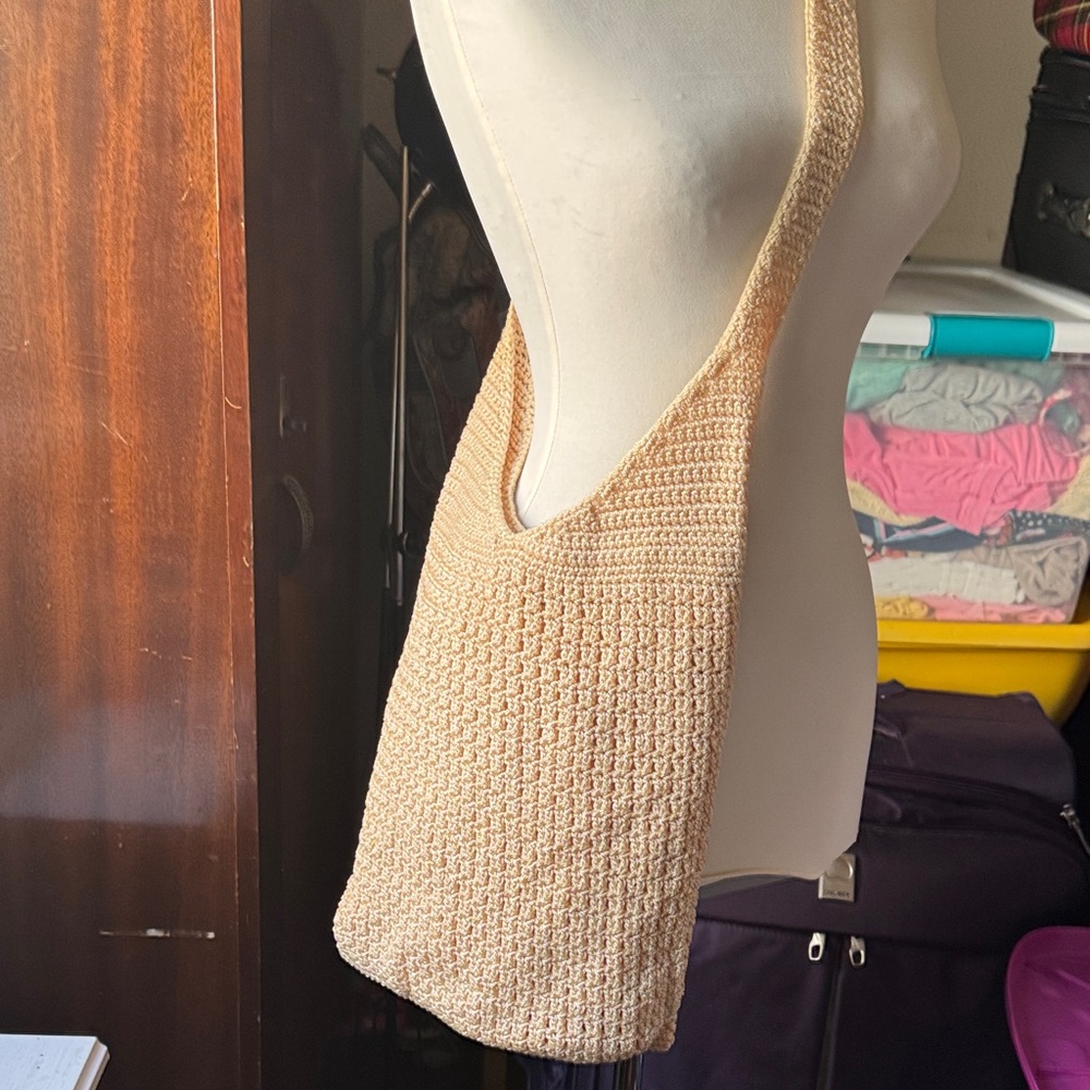 Elegant Jacqueline Ferrar Cream Crochet Shoulder Bag
